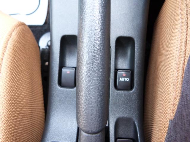 コペン セロ　ナビ　フルセグＴＶ　Ｂｌｕｅｔｏｏｔｈオーディオ　エコアイドル　ＬＥＤヘッドランプ　オートライト　前席シートヒーター　ＥＴＣ　純正アルミ　プッシュスタート　スマートキー（37枚目）