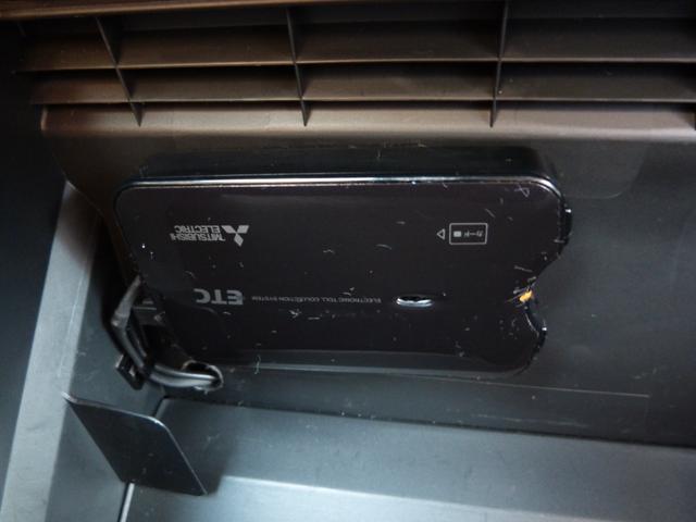 コペン セロ　ナビ　フルセグＴＶ　Ｂｌｕｅｔｏｏｔｈオーディオ　エコアイドル　ＬＥＤヘッドランプ　オートライト　前席シートヒーター　ＥＴＣ　純正アルミ　プッシュスタート　スマートキー（38枚目）