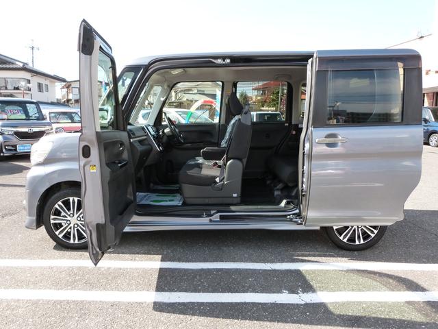 タント カスタムＲＳ　ＳＡ　スマートアシスト　エコアイドル　両側パワースライドドア　純正メモリーナビ　バックカメラ　Ｂｌｕｅｔｏｏｔｈオーディオ　ＥＴＣ　ＬＥＤヘッドランプ　オートライト　プッシュスタート　スマートキー（13枚目）