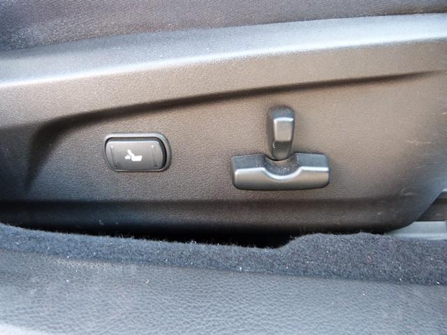 レガシィツーリングワゴン 2.5iアイサイト 4WD アイサイト HIDヘッドライト オートライト 電動パーキングブレーキ 運転席パワーシート クルーズコントロール ナビ バックカメラ フルセグTV プッシュスタート スマートキー(11枚目)