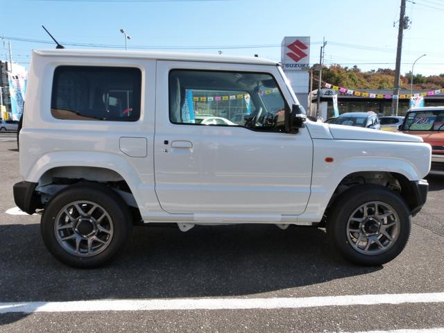 ジムニー ＸＣ　届出済未使用車　デュアルセンサーブレーキサポート　誤発進抑制機能　パーキングセンサー　ハイビームアシスト　ＬＥＤヘッドランプ　オートライト　アダプティブクルーズコントロール　シートヒーター（5枚目）