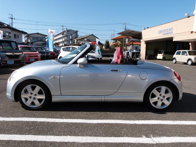 コペン アクティブトップ　電動オープン　ＭＴモード付き　赤レザーシート　シートヒーター　フォグランプ　社外ナビ　フルセグＴＶ　Ｂｌｕｅｔｏｏｔｈオーディオ　純正アルミ　キーレス（13枚目）