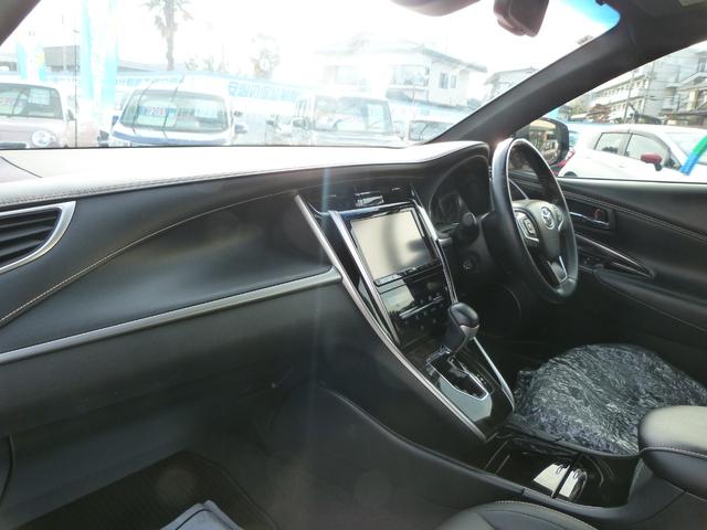 ハリアー プレミアム　トヨタセーフティセンス　運転席パワーシート　パワーバックドア　電動パーキングブレーキ　電動チルト＆テレスコピックステアリング　電動サンルーフ　オートハイビーム　ナビ　バックカメラ　フルセグＴＶ（14枚目）