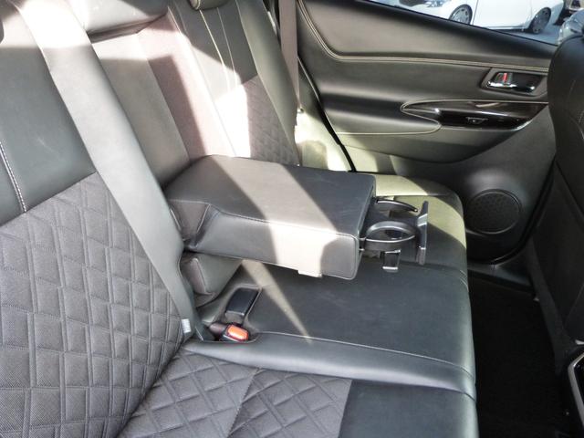 ハリアー プレミアム　トヨタセーフティセンス　運転席パワーシート　パワーバックドア　電動パーキングブレーキ　電動チルト＆テレスコピックステアリング　電動サンルーフ　オートハイビーム　ナビ　バックカメラ　フルセグＴＶ（20枚目）