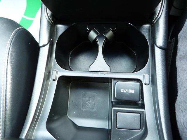 ハリアー プレミアム　トヨタセーフティセンス　運転席パワーシート　パワーバックドア　電動パーキングブレーキ　電動チルト＆テレスコピックステアリング　電動サンルーフ　オートハイビーム　ナビ　バックカメラ　フルセグＴＶ（37枚目）