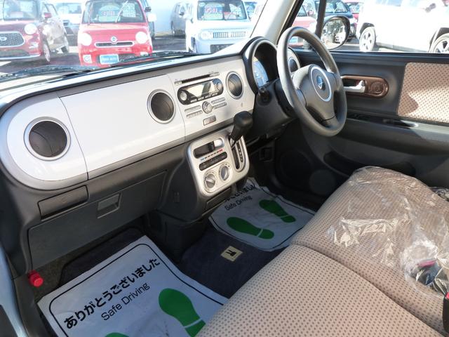 アルトラパン リミテッド　ツートンカラー　ＣＤオーディオ　電動格納ドアミラー　シートヒーター　ライトレベライザー　プッシュスタート　スマートキー　ＥＴＣ　ドアバイザー（13枚目）