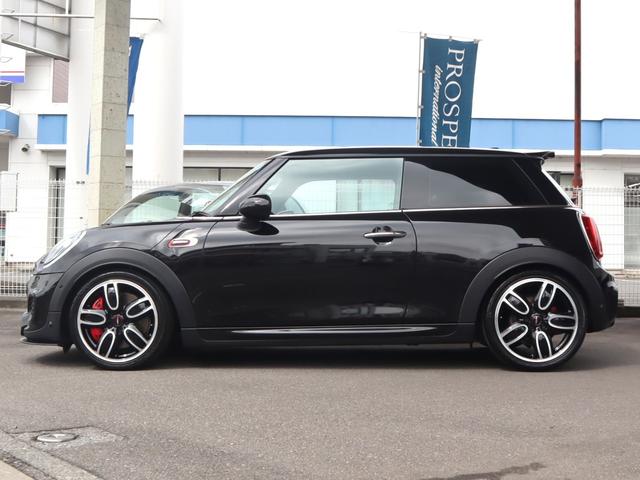 ＭＩＮＩ ジョンクーパーワークス　右ハンドル　ディーラー車（5枚目）