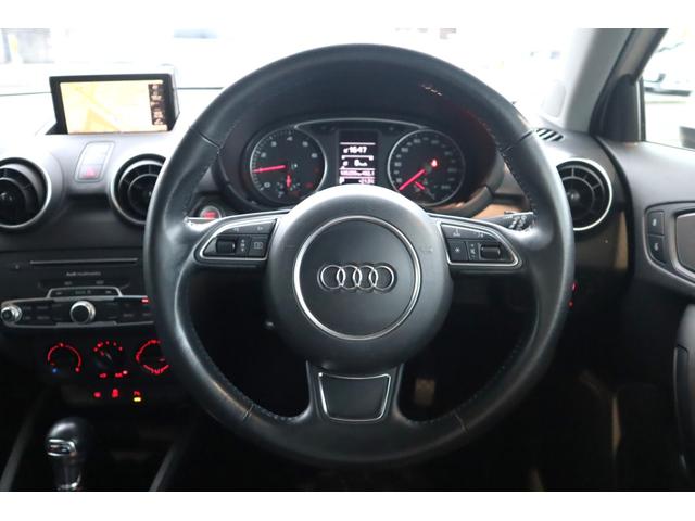 Ａ１ １．０ＴＦＳＩ　ナビキセノンプラスＰ　コンビニエンスＰ　右ハンドル　ディーラー車（16枚目）