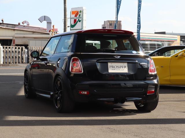 ＭＩＮＩ ジョンクーパーワークス　６速ＭＴ車　右ハンドル　ディーラー車（8枚目）