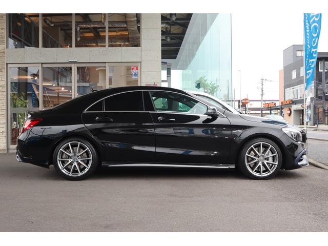 ＣＬＡクラス ＣＬＡ４５　４マチック　レーシングエディション　国内９０台限定（内コスモスブラック：３９台）　レーダーセーフティＰＫＧ　右ハンドル　ディーラー車（4枚目）