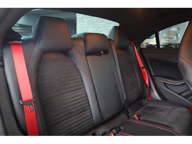 ＣＬＡクラス ＣＬＡ４５　４マチック　レーシングエディション　国内９０台限定（内コスモスブラック：３９台）　レーダーセーフティＰＫＧ　右ハンドル　ディーラー車（14枚目）