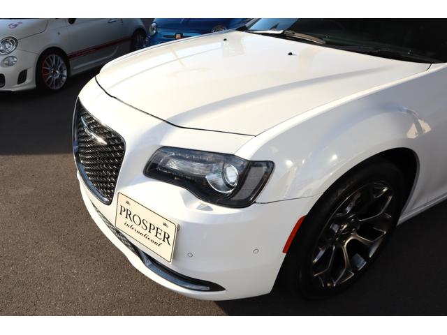 クライスラー・３００ ３００Ｓ　右ハンドル　ディーラー車（6枚目）