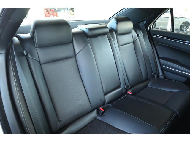 クライスラー・３００ ３００Ｓ　右ハンドル　ディーラー車（14枚目）