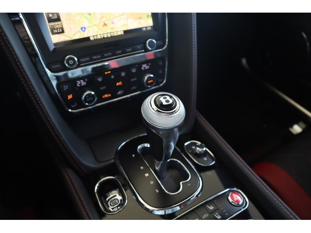 フライングスパー Ｗ１２Ｓ　マリナードライビングスペック　コンフォートスペック　左ハンドル　ディーラー車（11枚目）