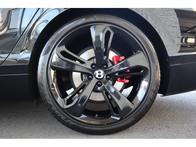 フライングスパー Ｗ１２Ｓ　マリナードライビングスペック　コンフォートスペック　左ハンドル　ディーラー車（20枚目）