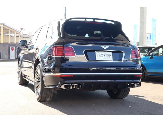 ベンテイガ スピード　Ｗ１２　センテナリースペック　ツーリングスペック　フロントシートコンフォートスペック　ＭＡＮＳＯＲＹ（Ｆ，Ｓ、Ｒ）エアロ　左ハンドル　ディーラー車（8枚目）