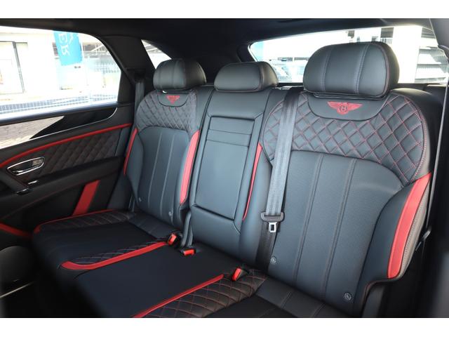 ベンテイガ スピード　Ｗ１２　センテナリースペック　ツーリングスペック　フロントシートコンフォートスペック　ＭＡＮＳＯＲＹ（Ｆ，Ｓ、Ｒ）エアロ　左ハンドル　ディーラー車（14枚目）