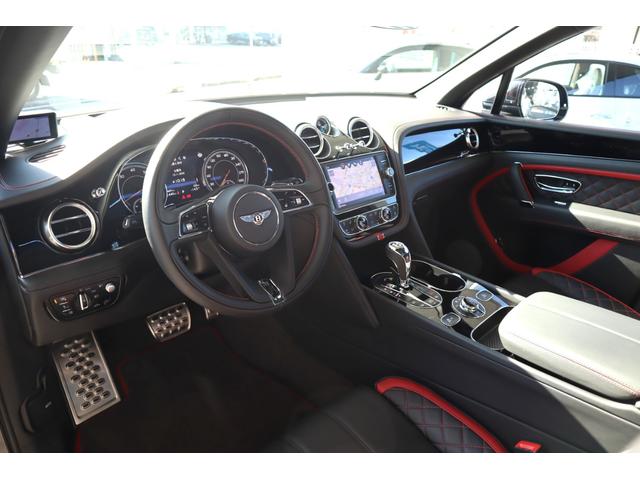 ベンテイガ スピード　Ｗ１２　センテナリースペック　ツーリングスペック　フロントシートコンフォートスペック　ＭＡＮＳＯＲＹ（Ｆ，Ｓ、Ｒ）エアロ　左ハンドル　ディーラー車（15枚目）