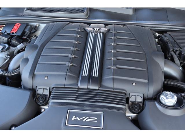 ベンテイガ スピード　Ｗ１２　センテナリースペック　ツーリングスペック　フロントシートコンフォートスペック　ＭＡＮＳＯＲＹ（Ｆ，Ｓ、Ｒ）エアロ　左ハンドル　ディーラー車（17枚目）