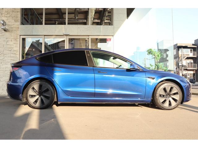 モデル３ ＲＷＤ　オートパイロット　右ハンドル　ワンオーナー　Ｄ車（4枚目）