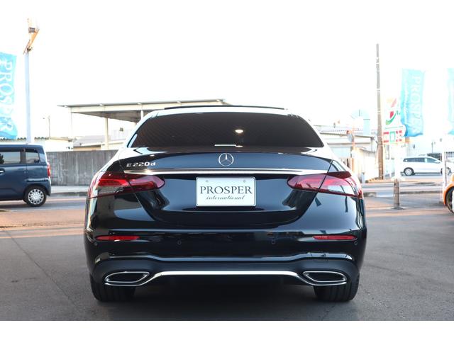 Ｅクラス Ｅ２２０ｄ　スポーツ　ＡＭＧラインインテリアＰＫＧ　エクスクルーシブＰＫＧ　右ハンドル　法人ワンオーナー　ディーラー車（3枚目）