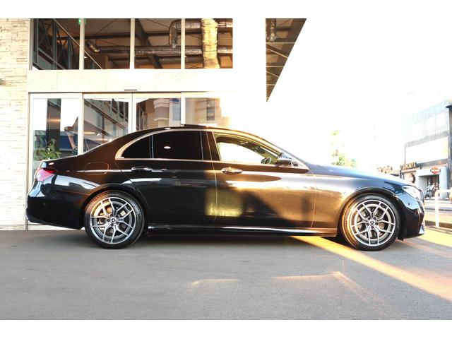 Ｅクラス Ｅ２２０ｄ　スポーツ　ＡＭＧラインインテリアＰＫＧ　エクスクルーシブＰＫＧ　右ハンドル　法人ワンオーナー　ディーラー車（4枚目）