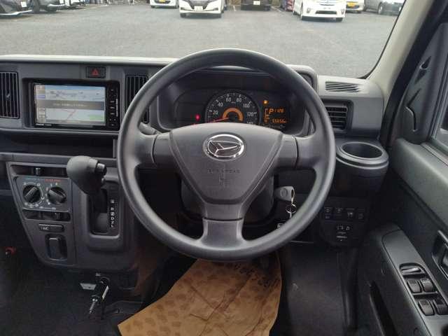 ハイゼットカーゴ デッキバンＧ　ＳＡＩＩＩ　社外メモリーナビ／フルセグＴＶ／ＥＴＣ／ドラレコ／両側スライドドア／キーレス／ハイビームアシスト／アイドリングストップ／衝突軽減ブレーキ／踏み間違い防止（4枚目）