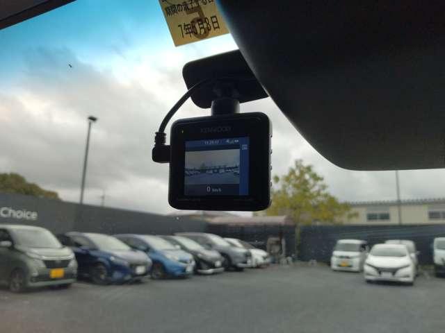 ハイゼットカーゴ デッキバンＧ　ＳＡＩＩＩ　社外メモリーナビ／フルセグＴＶ／ＥＴＣ／ドラレコ／両側スライドドア／キーレス／ハイビームアシスト／アイドリングストップ／衝突軽減ブレーキ／踏み間違い防止（11枚目）