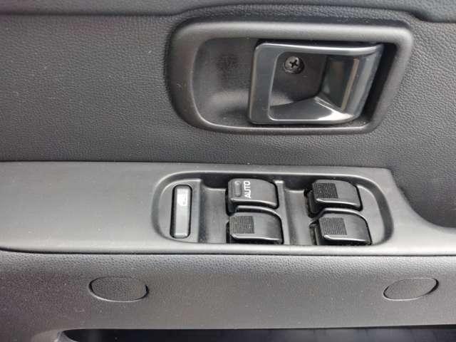 ハイゼットカーゴ デッキバンＧ　ＳＡＩＩＩ　社外メモリーナビ／フルセグＴＶ／ＥＴＣ／ドラレコ／両側スライドドア／キーレス／ハイビームアシスト／アイドリングストップ／衝突軽減ブレーキ／踏み間違い防止（12枚目）