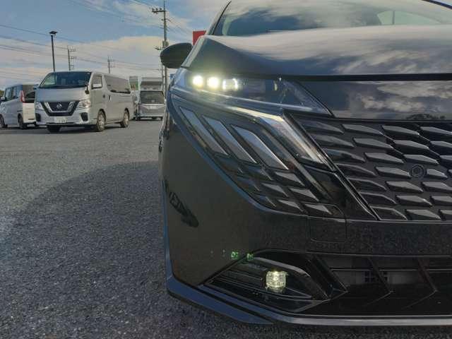 オーラ 1.2 G レザーエディション 日産コネクトナビ/フルセグTV/アラウンドビューモニター/プロパイロット/本革シート/禁煙車/LEDヘッドライト/ETC/インテリジェントキー/AW/BOSEサウンドシステム/当社試乗車/(17枚目)