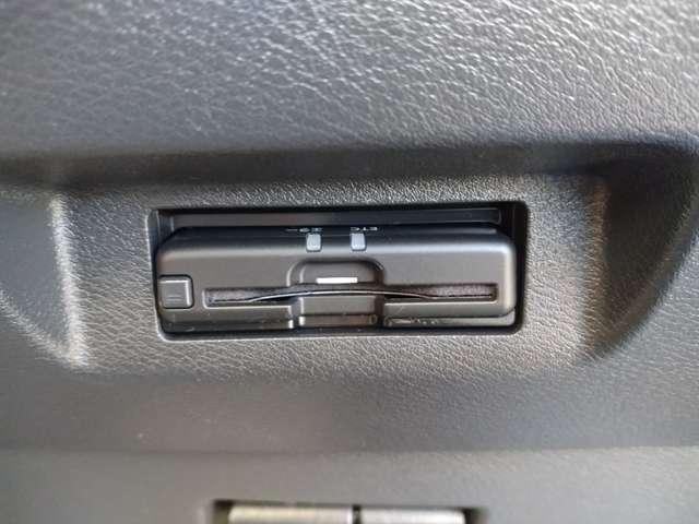 キックス 1.2 X ツートーン インテリアエディション 日産純正9インチメモリーナビ/フルセグTV/アラウンドビューモニター/前後ドラレコ/ETC/LEDヘッドライト/インテリキー/シートヒーター/ステアリングヒーター/衝突軽減ブレーキ/踏み間違い防止(16枚目)