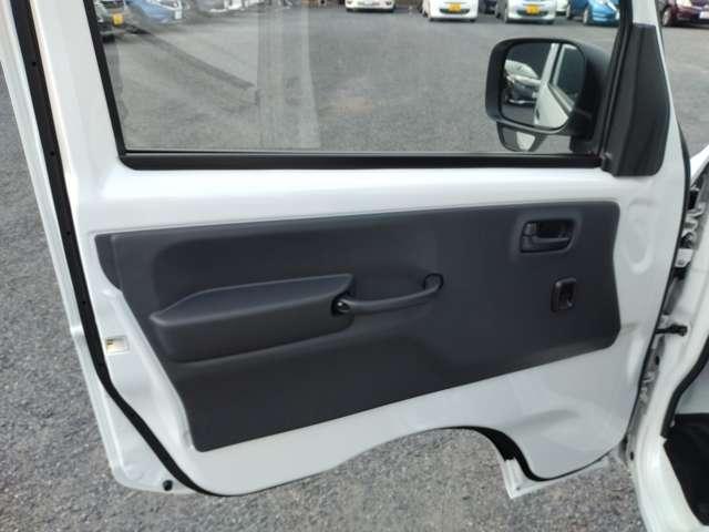 ミニキャブトラック ６６０　みのり　４ＷＤ／キーレス／５速マニュアル／衝突軽減ブレーキ／パワステ／エアコン／レーンアシスト／アイドリングストップ／Ｗエアバッグ／ＡＢＳ／禁煙車／記録簿／キーレス／踏み間違い防止／リア強化サスペンション（15枚目）