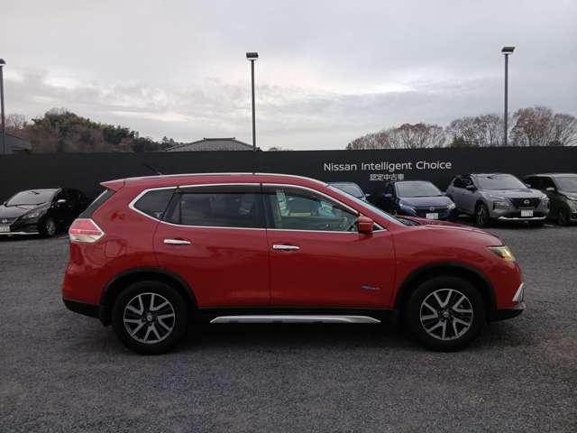 エクストレイル ２．０　２０Ｘ　ハイブリッド　エクストリーマーＸ　エマージェンシーブレーキパッケージ　４ＷＤ　先行初売り特　価　衝突被害軽減装置　パワーウィンドウ　インテリジェントキー　禁煙車　ナビＴＶ　ＬＥＤヘットライト　オートエアコン　全周囲カメラ　クルーズコントロール　バックカメラ　ＥＴＣ　４ＷＤ　車線逸脱警告（9枚目）