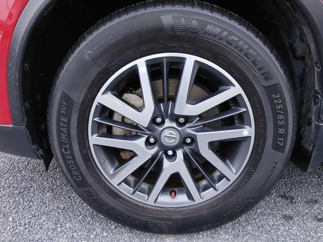 エクストレイル ２．０　２０Ｘ　ハイブリッド　エクストリーマーＸ　エマージェンシーブレーキパッケージ　４ＷＤ　先行初売り特　価　衝突被害軽減装置　パワーウィンドウ　インテリジェントキー　禁煙車　ナビＴＶ　ＬＥＤヘットライト　オートエアコン　全周囲カメラ　クルーズコントロール　バックカメラ　ＥＴＣ　４ＷＤ　車線逸脱警告（16枚目）