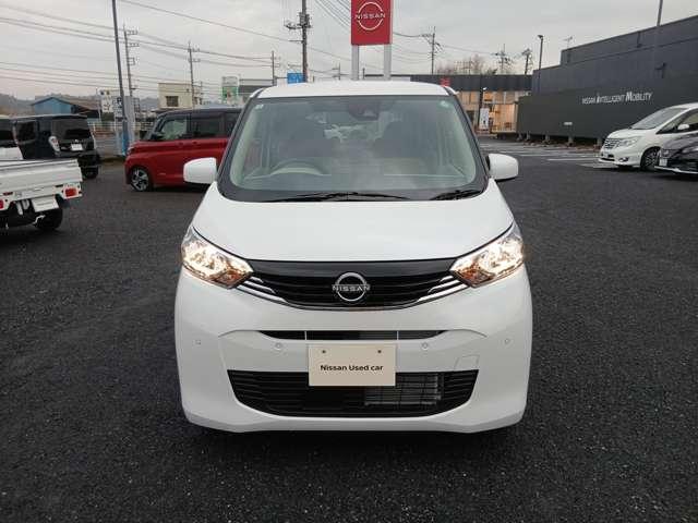 デイズ ６６０　Ｘ　純正９インチナビ／ＴＶ／バックモニター／ＥＴＣ／イ　踏み間違え防止　禁煙　スマートキー　イモビライザー　バックカメラ　１オーナー　ＥＴＣ　レーンキープ　アイドリングストップ　キーレス　フルオートエアコン　ナビＴＶ　ＷＡＢ　記録簿　運転席エアバック　ＰＳ（14枚目）