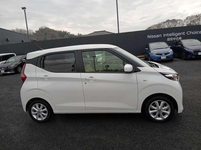 デイズ ６６０　Ｘ　純正９インチナビ／ＴＶ／バックモニター／ＥＴＣ／イ　踏み間違え防止　禁煙　スマートキー　イモビライザー　バックカメラ　１オーナー　ＥＴＣ　レーンキープ　アイドリングストップ　キーレス　フルオートエアコン　ナビＴＶ　ＷＡＢ　記録簿　運転席エアバック　ＰＳ（16枚目）