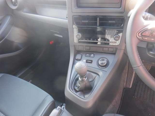 ＧＲヤリス ＲＣ　ワンオーナー　純正６ＭＴ　走行３，０００Ｋｍ（12枚目）