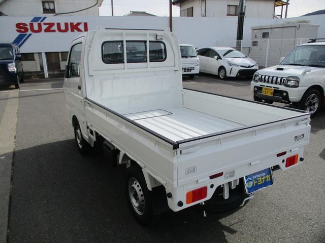 KCエアコン・パワステ農繁仕様 4WD 5MT 前後誤発進抑制機能 車線逸脱警報機能 リヤパーキングセンサー オートライト パートタイム4WD デフロック 荷台作業灯 アッパーメンバーガード リヤゲートチェーン アングルポストプロテクター(6枚目)