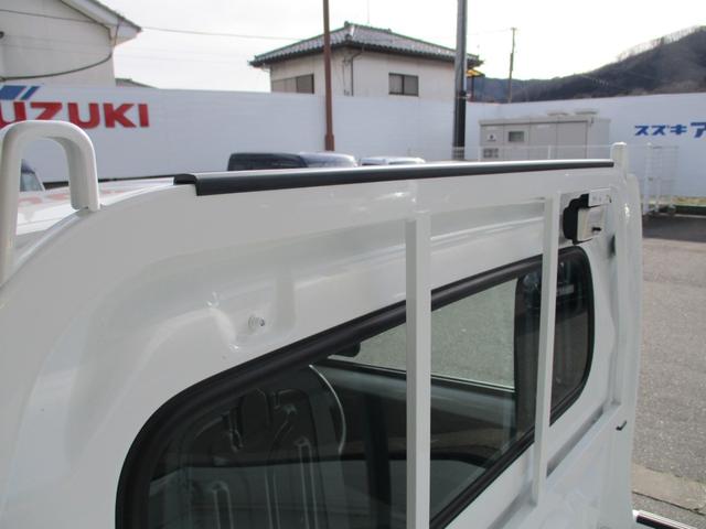 KCエアコン・パワステ農繁仕様 4WD 5MT 前後誤発進抑制機能 車線逸脱警報機能 リヤパーキングセンサー オートライト パートタイム4WD デフロック 荷台作業灯 アッパーメンバーガード リヤゲートチェーン アングルポストプロテクター(20枚目)