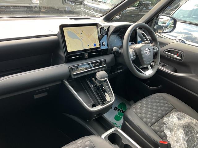 ハイブリッドＳ－Ｚ　４ＷＤ　セーフティセンス　１０．５型ナビＴＶ　後席モニター　Ｂカメラ　ＣＤ／ＤＶＤ　ビルトインＥＴＣ　快適便利　ドライビングサポート　ＢＳＭ　ＦＣＴＡ　ＬＣＡ　ＰＫＳＢ　アドバンスドドライブ　ＬＥＤライト　デイライト　ＡＨＳ(9枚目)