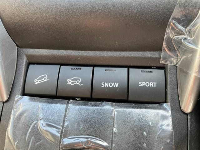 フロンクス ベースグレード　４ＷＤ　デュアルセンサーブレーキサポート２　純正９インチフルセグナビ　全方位カメラ　ドライブレコーダー　ワイヤレス充電　ＥＴＣ　グリップコントロール　ヒルディセントコントロール　レーダークルーズコントロール　パーキングセンサー　ＬＥＤライト（15枚目）