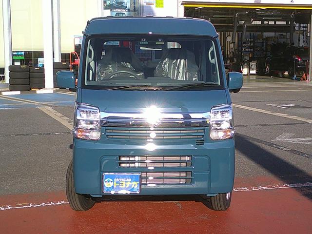 エブリイ ジョインターボ 4WD デュアルカメラブレーキ Mioベットキット車中泊仕様 スズキセーフティサポート 純正ディスプレイオーディオ バックカメラ シートヒーター LEDヘッドライト オートハイビーム パーキングセンサー 車線逸脱警報 先行車発進警告(2枚目)