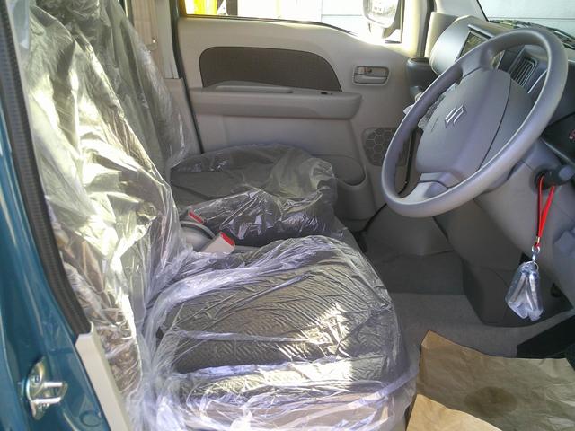 エブリイ ジョインターボ 4WD デュアルカメラブレーキ Mioベットキット車中泊仕様 スズキセーフティサポート 純正ディスプレイオーディオ バックカメラ シートヒーター LEDヘッドライト オートハイビーム パーキングセンサー 車線逸脱警報 先行車発進警告(24枚目)