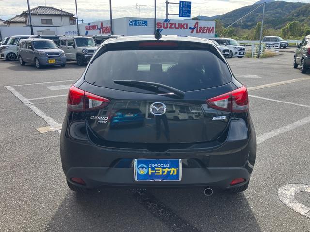 デミオ １５Ｓツーリング　４ＷＤ　スマートシティブレーキ　純正フルセグＳＤナビ　３６０°モニター　シートヒーター　レーダークルーズコントロール　スマートインＥＴＣ　パーキングセンサー　ＬＥＤヘッドライト　フォグランプ　オートハイビーム　純正アルミ　キーフリー（7枚目）