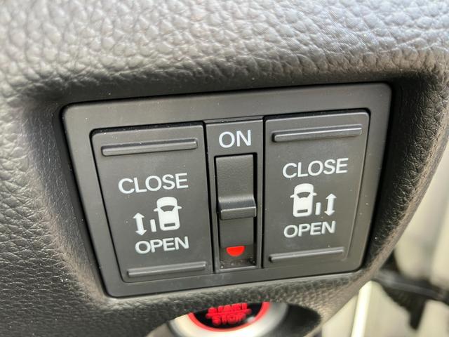 N-BOXカスタム G・Lターボホンダセンシング 4WD フルセグナビ バックカメラ ドライブレコーダー シートヒーター ビルトインETC 両側電動スライド パドルシフト オートクルーズコントロール パーキングセンサー 車線逸脱抑制 LEDヘッドライト(17枚目)