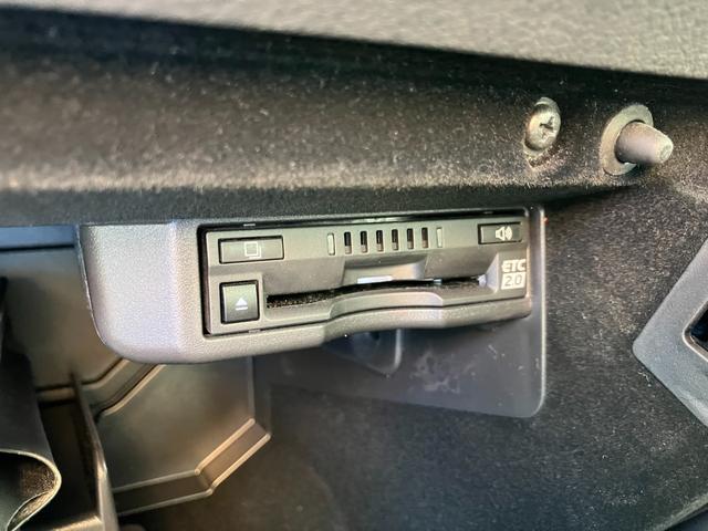 IS IS300 FスポーツモードブラックIII セーフティセンス 2WD 純正10.3インチフルセグナビ パノラマモニター ドライブレコーダー ビルトインETC2.0 フロントパワーシート シートヒーター レーダークルーズ パーキングセンサー LEDヘッドライト(19枚目)