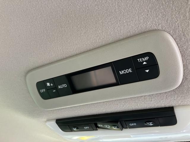 セレナ ハイウェイスターＶ　４ＷＤ　エマージェンシーブレキーキ　９インチフルセグナビ　ルーフモニター　バックカメラ　プロパイロット　ビルトインＥＴＣ　両側電動スライドドア　ハンズフリースライド　パーキングセンサー　車線逸脱抑制　ＬＥＤヘッドライト　オートハイビーム（27枚目）