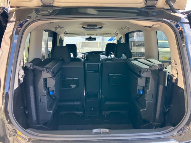 セレナ ハイウェイスターＶ　４ＷＤ　エマージェンシーブレキーキ　９インチフルセグナビ　ルーフモニター　バックカメラ　プロパイロット　ビルトインＥＴＣ　両側電動スライドドア　ハンズフリースライド　パーキングセンサー　車線逸脱抑制　ＬＥＤヘッドライト　オートハイビーム（32枚目）