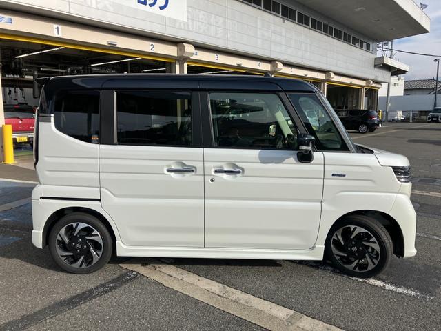 スペーシアカスタム ハイブリッドＸＳターボ　４ＷＤ　デュアルセンサーブレーキＩＩ　純正９インチフルセグナビ　全方位カメラ　アダプティブクルーズコントロール　シートヒーター　ステアリングヒーター　パドルシフト　両側電動スライドドア　パーキングセンサー　車線逸脱抑制　ＬＥＤヘッドライト（5枚目）