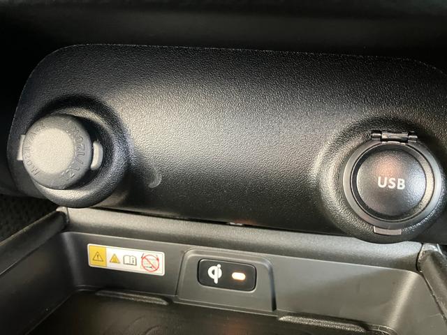 フロンクス ベースグレード　４ＷＤ　デュアルセンサーブレーキＩＩ　純正スズキコネクト９インチナビ　全方位カメラ　シートヒーター　ＥＴＣ　アダプティブクルーズ　パーキングセンサー　パドルシフト　ＬＥＤヘッドライト　ワイヤレス充電器　ヒルディセント　グリップコントロール（14枚目）